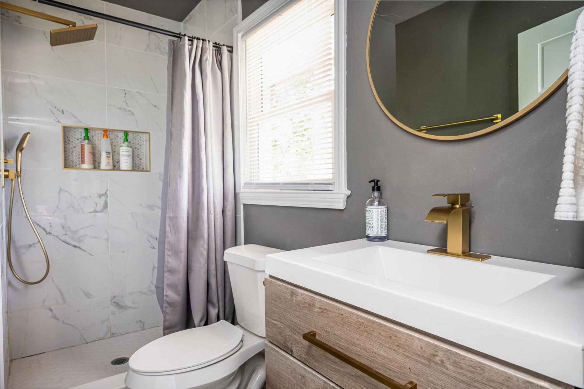 Modern 5br Near West Midtown - Fire Pit - Pet Friendly