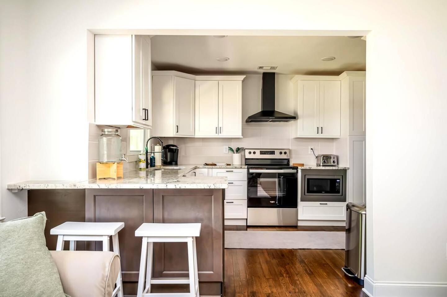 Holiday home Modern 5br Near West Midtown - Fire Pit - Pet Friendly